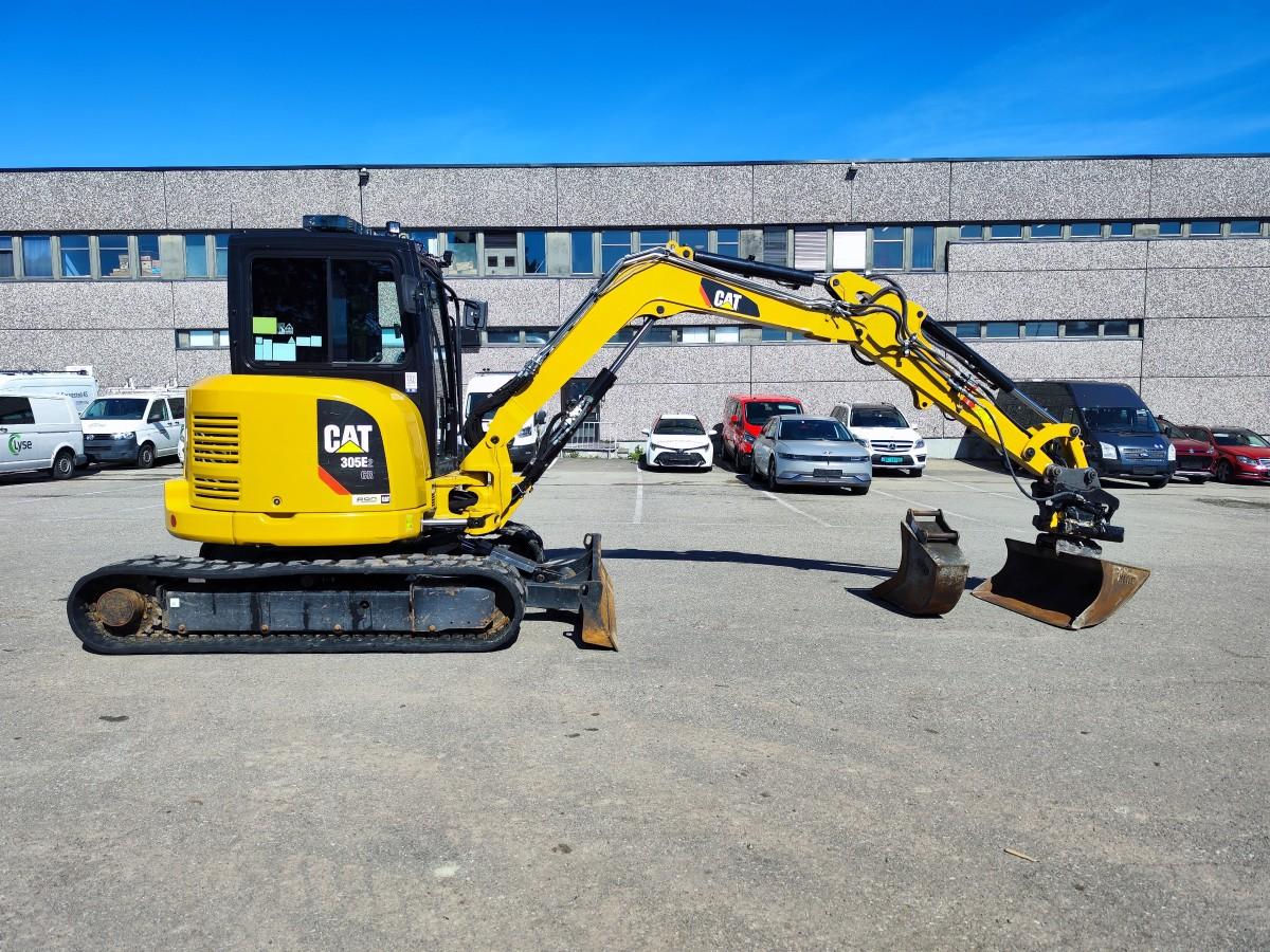 2020 CAT 305E2 CR med Engcon tiltrotator, S40 hurtigfeste og 2 skuffer