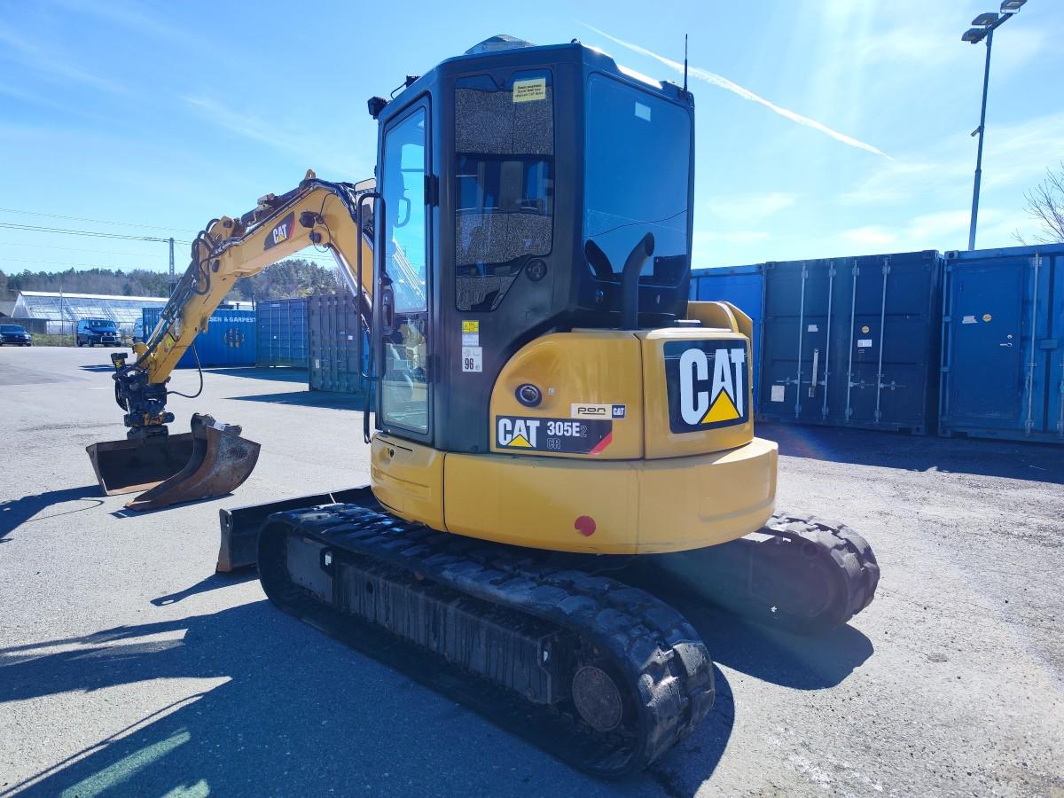 2020 CAT 305E2 CR med Engcon tiltrotator, S40 hurtigfeste og 2 skuffer