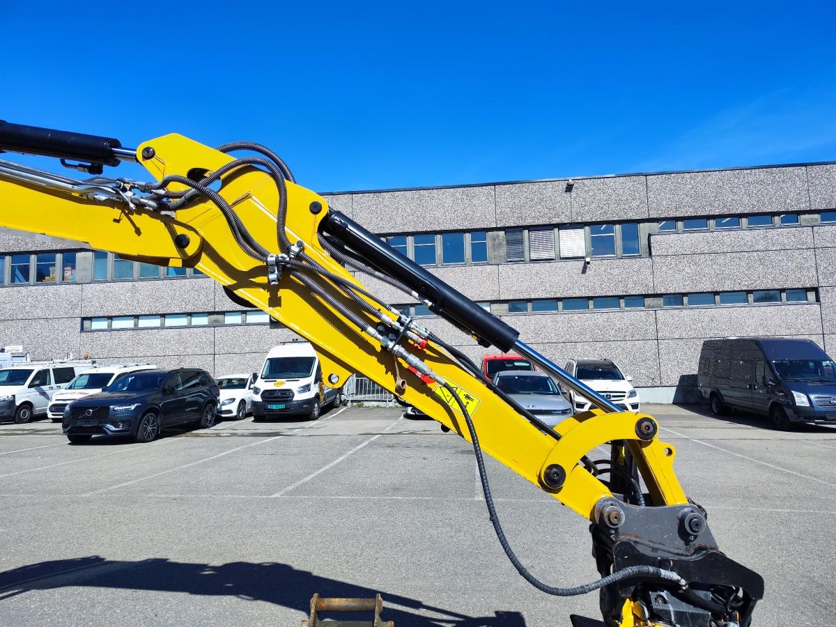 2020 CAT 305E2 CR med Engcon tiltrotator, S40 hurtigfeste og 2 skuffer