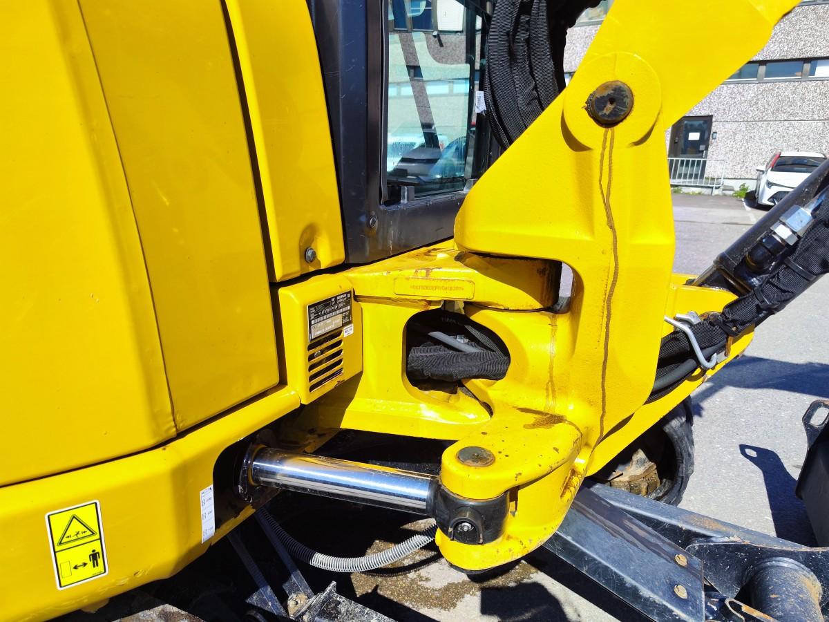 2020 CAT 305E2 CR med Engcon tiltrotator, S40 hurtigfeste og 2 skuffer