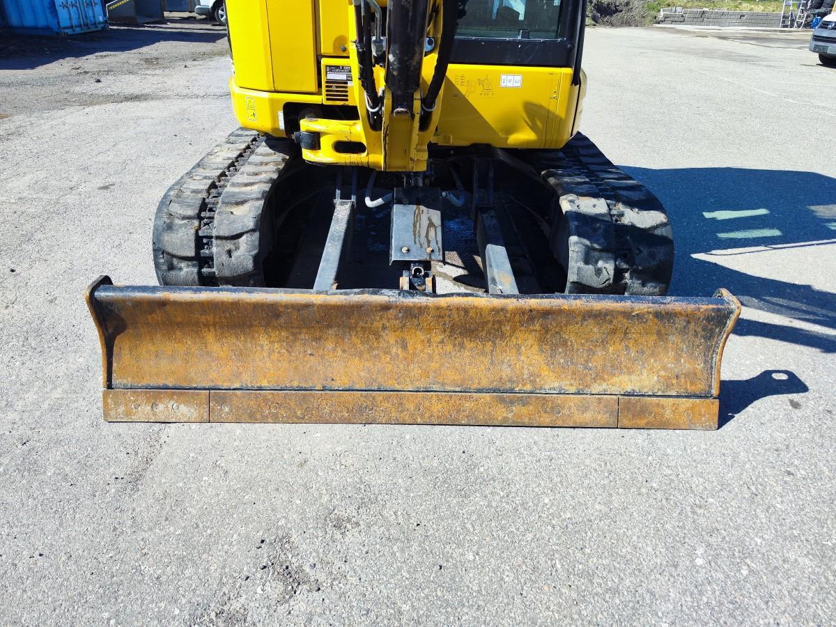 2020 CAT 305E2 CR med Engcon tiltrotator, S40 hurtigfeste og 2 skuffer
