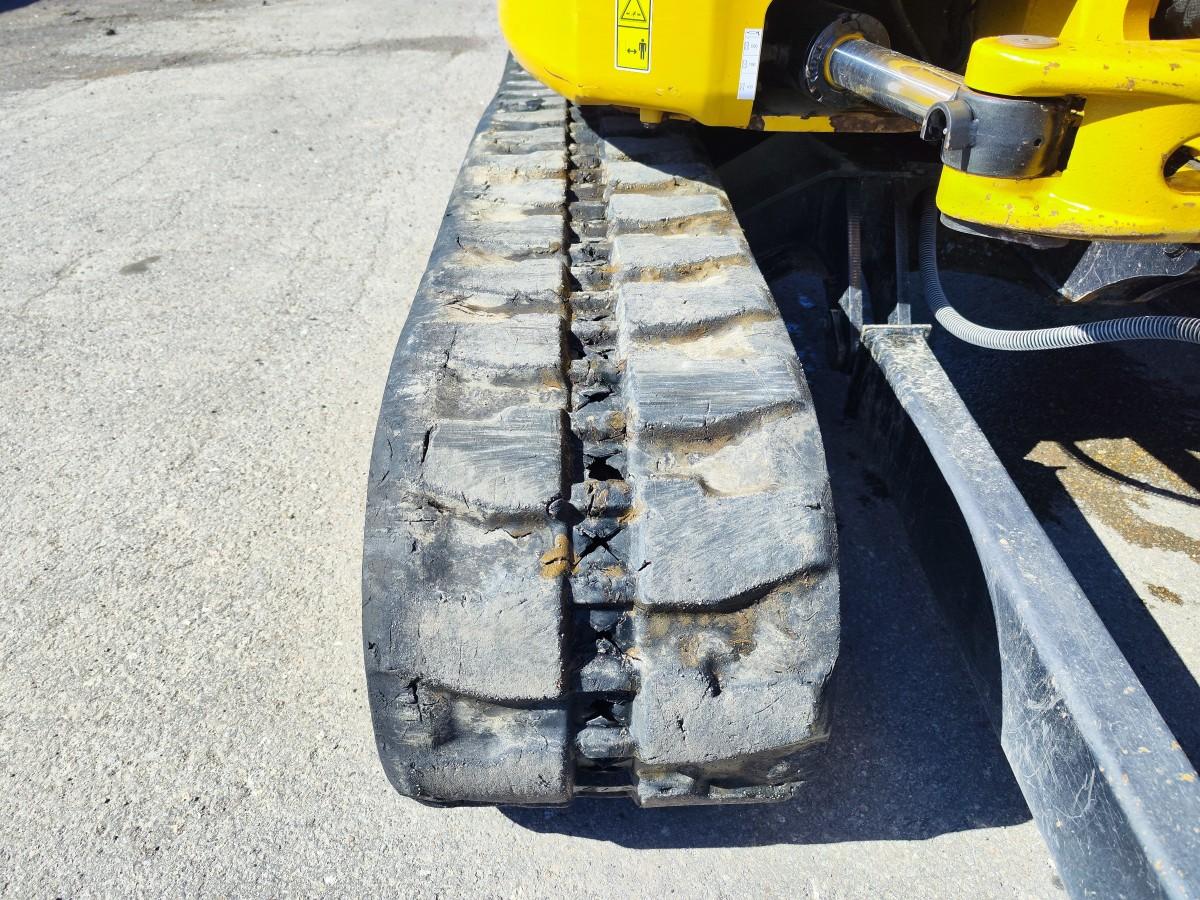 2020 CAT 305E2 CR med Engcon tiltrotator, S40 hurtigfeste og 2 skuffer