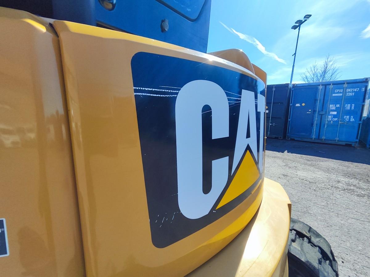 2020 CAT 305E2 CR med Engcon tiltrotator, S40 hurtigfeste og 2 skuffer