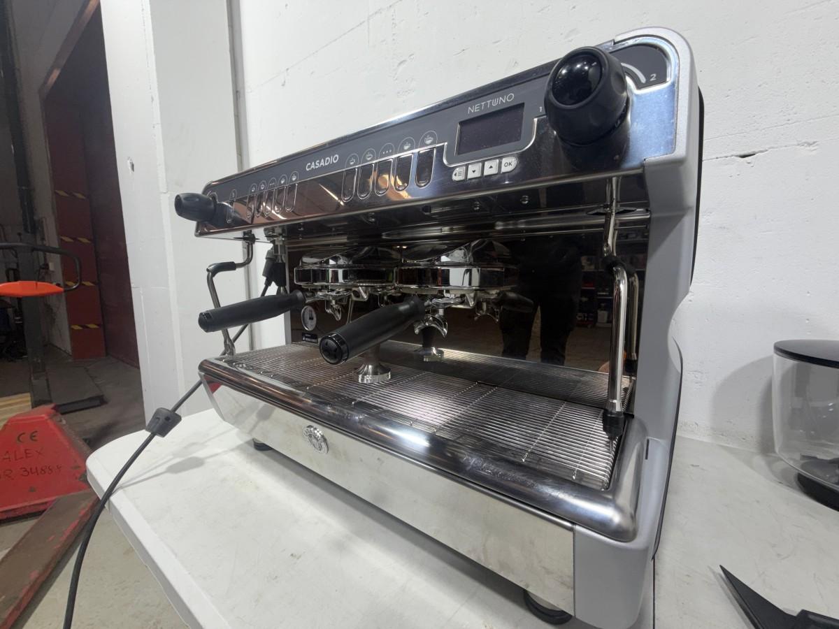 Casadio Nettuno A/2 espressomaskin med Anfim Luna kaffekvern