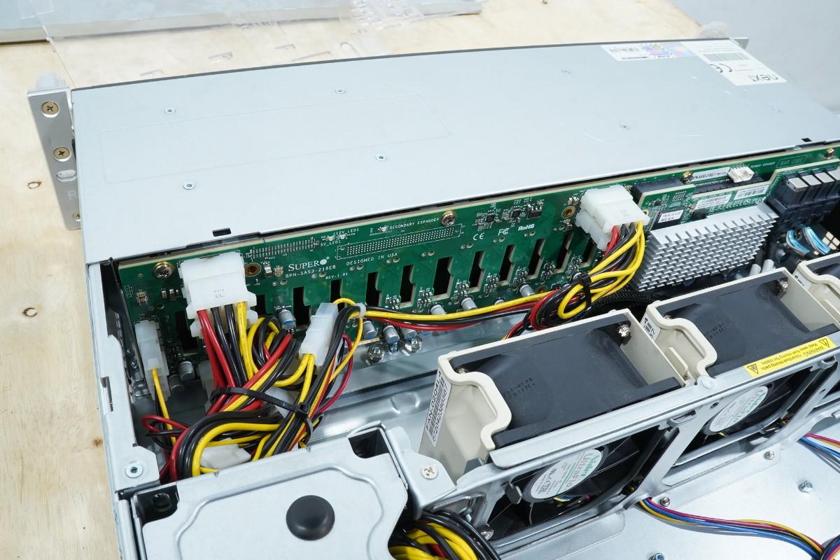 Nextron NX100 rackserver - 24 diskbrønner