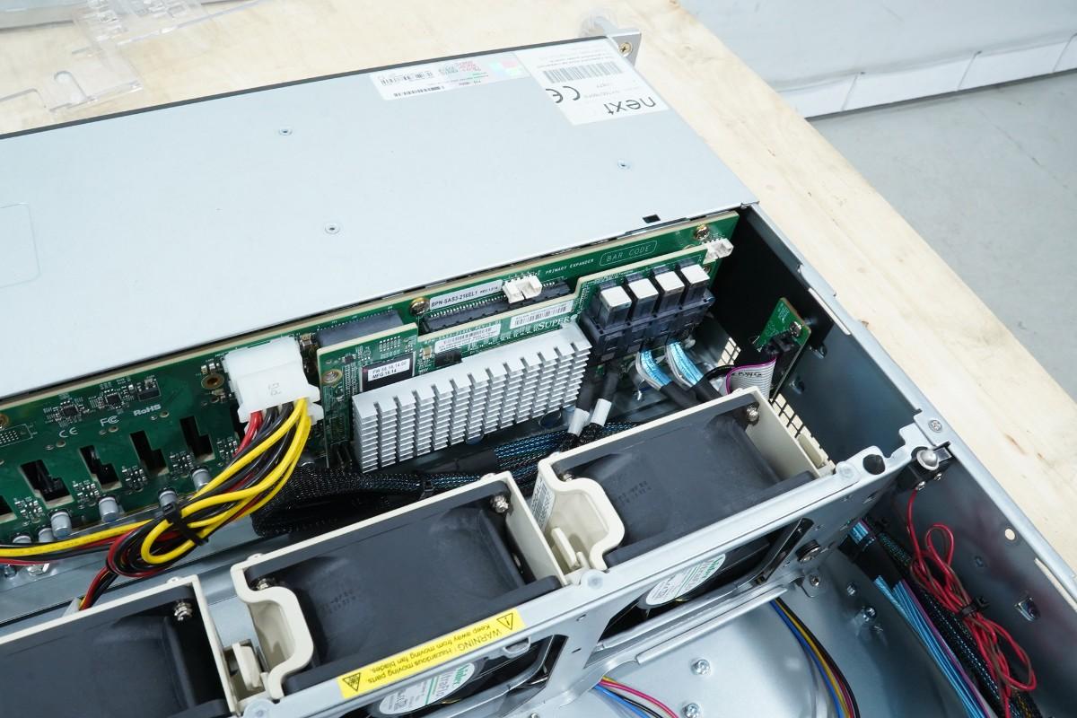 Nextron NX100 rackserver - 24 diskbrønner