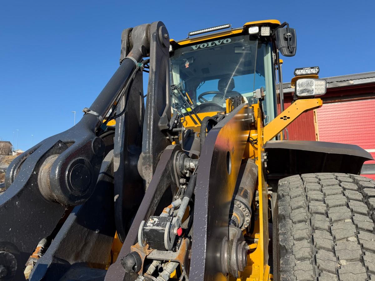 2021 Volvo L110H Hjullaster, spakstyring, sentralsmøring, OptiShift, 12779 Timer