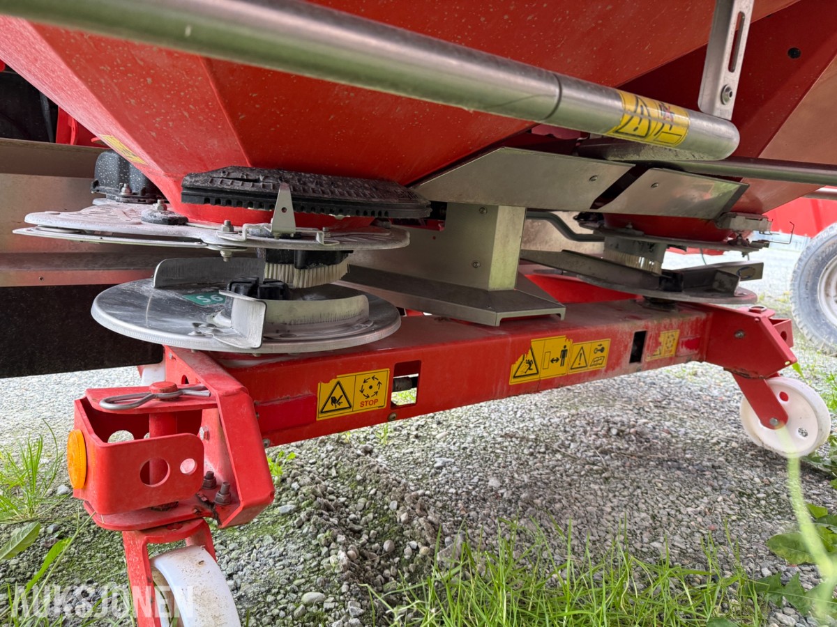 RAUCH AXIS H EMC 30.2 gjødselspreder med VariSpread pro
