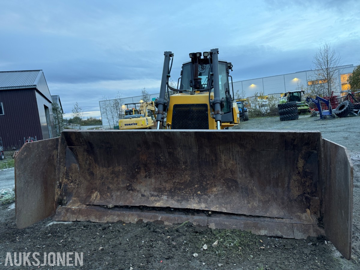 New Holland D180 bulldoser – 2006 – 11 960 timer