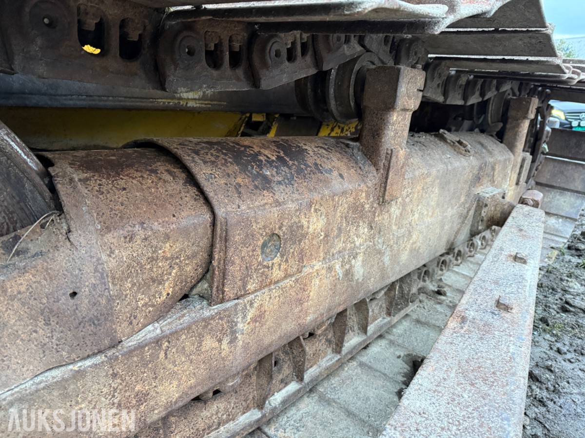 New Holland D180 bulldoser – 2006 – 11 960 timer