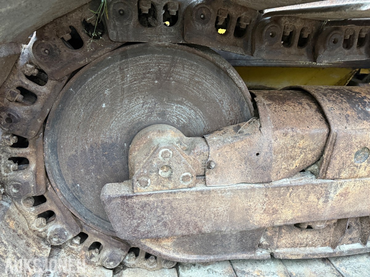 New Holland D180 bulldoser – 2006 – 11 960 timer