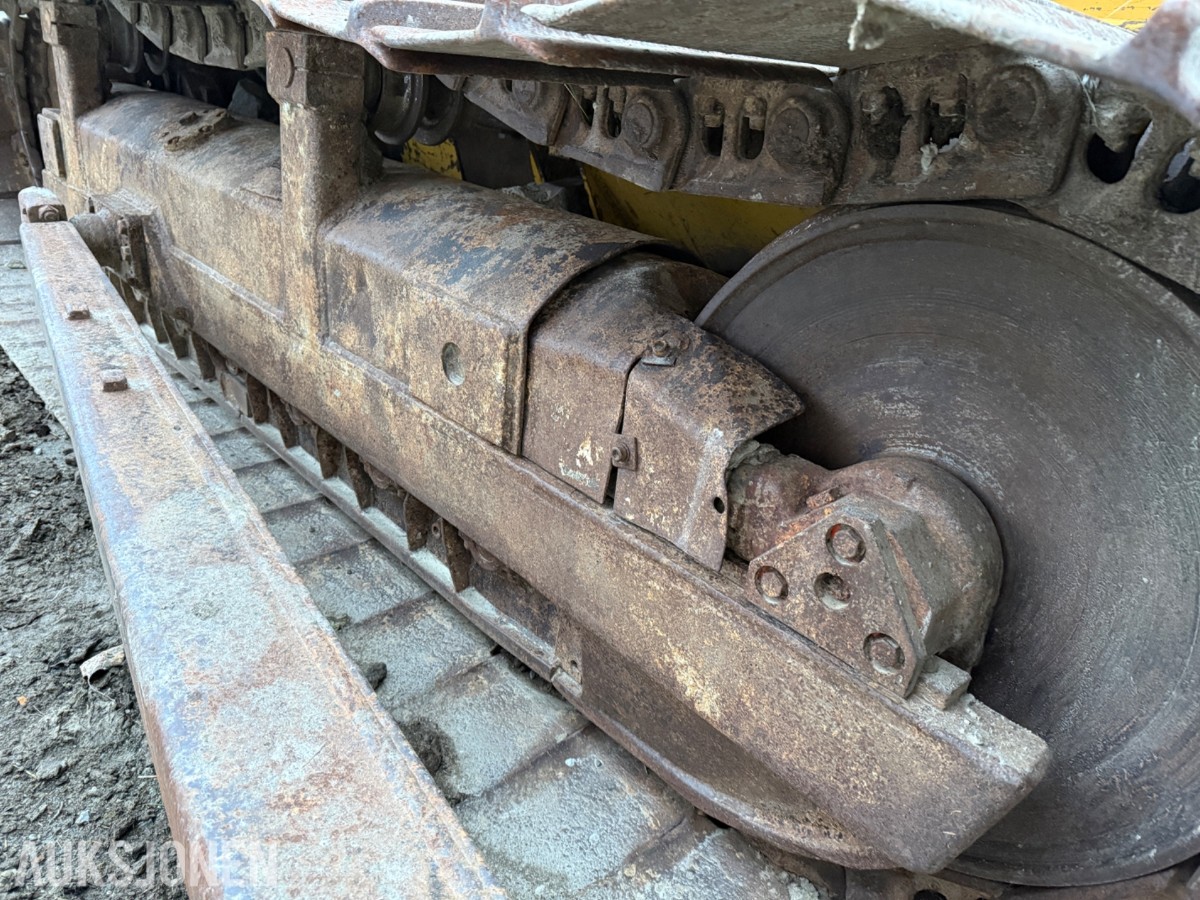 New Holland D180 bulldoser – 2006 – 11 960 timer
