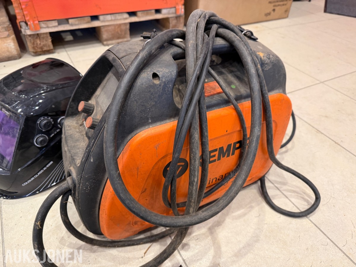 Kemppi MinarcMig Evo 200 sveiseapparat med 2 masker og kabler