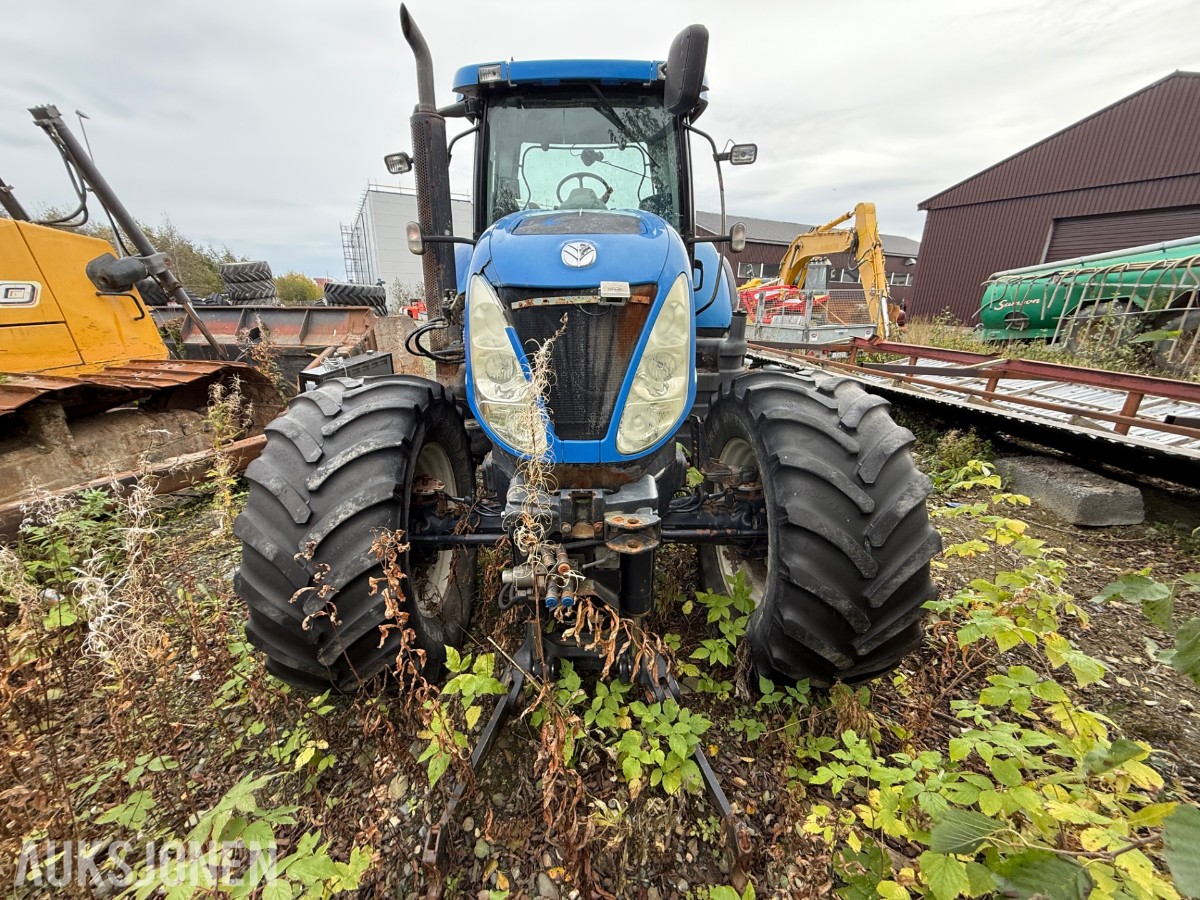 2010 New Holland T7040 – reparasjonsobjekt