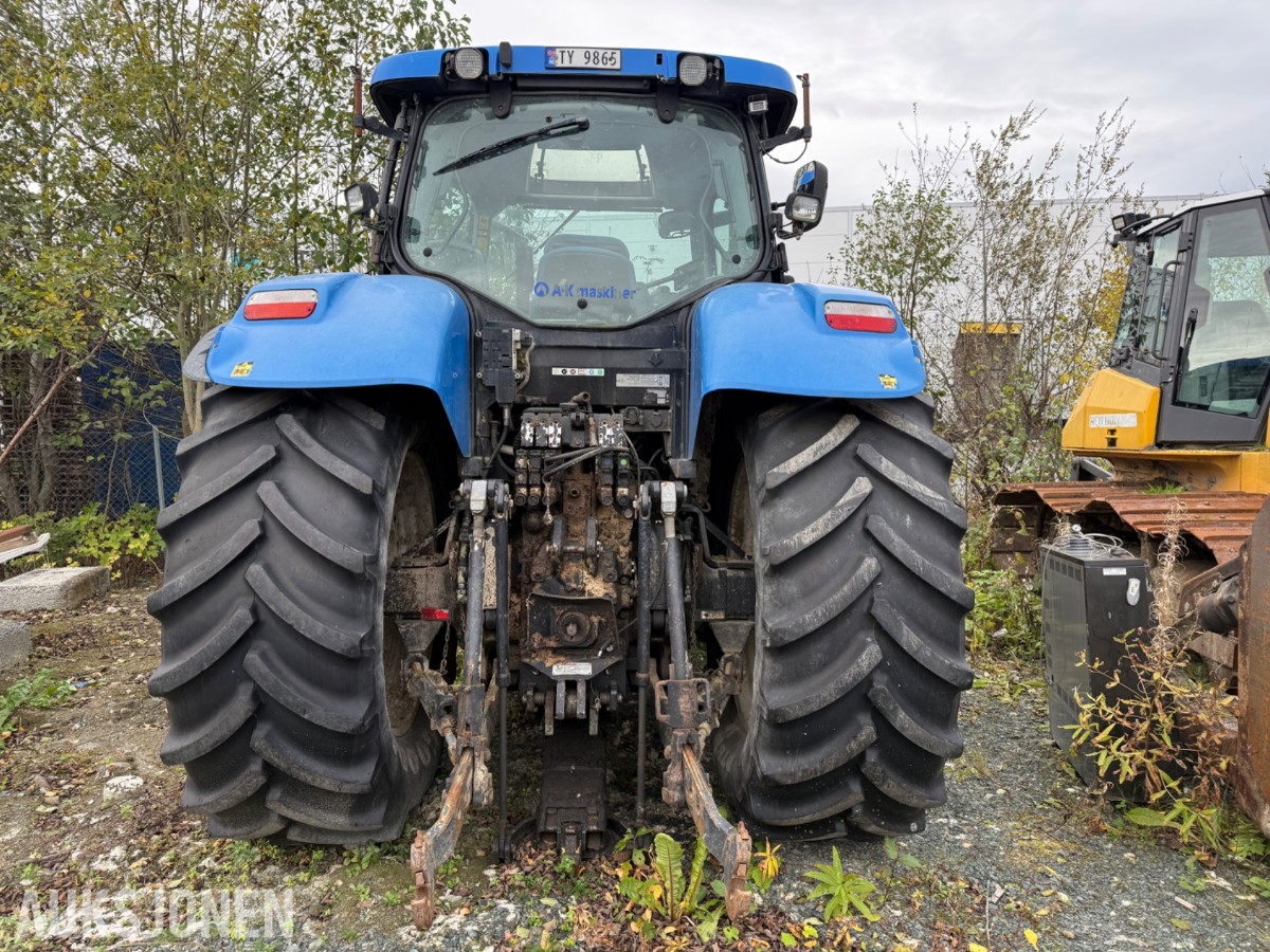 2010 New Holland T7040 – reparasjonsobjekt