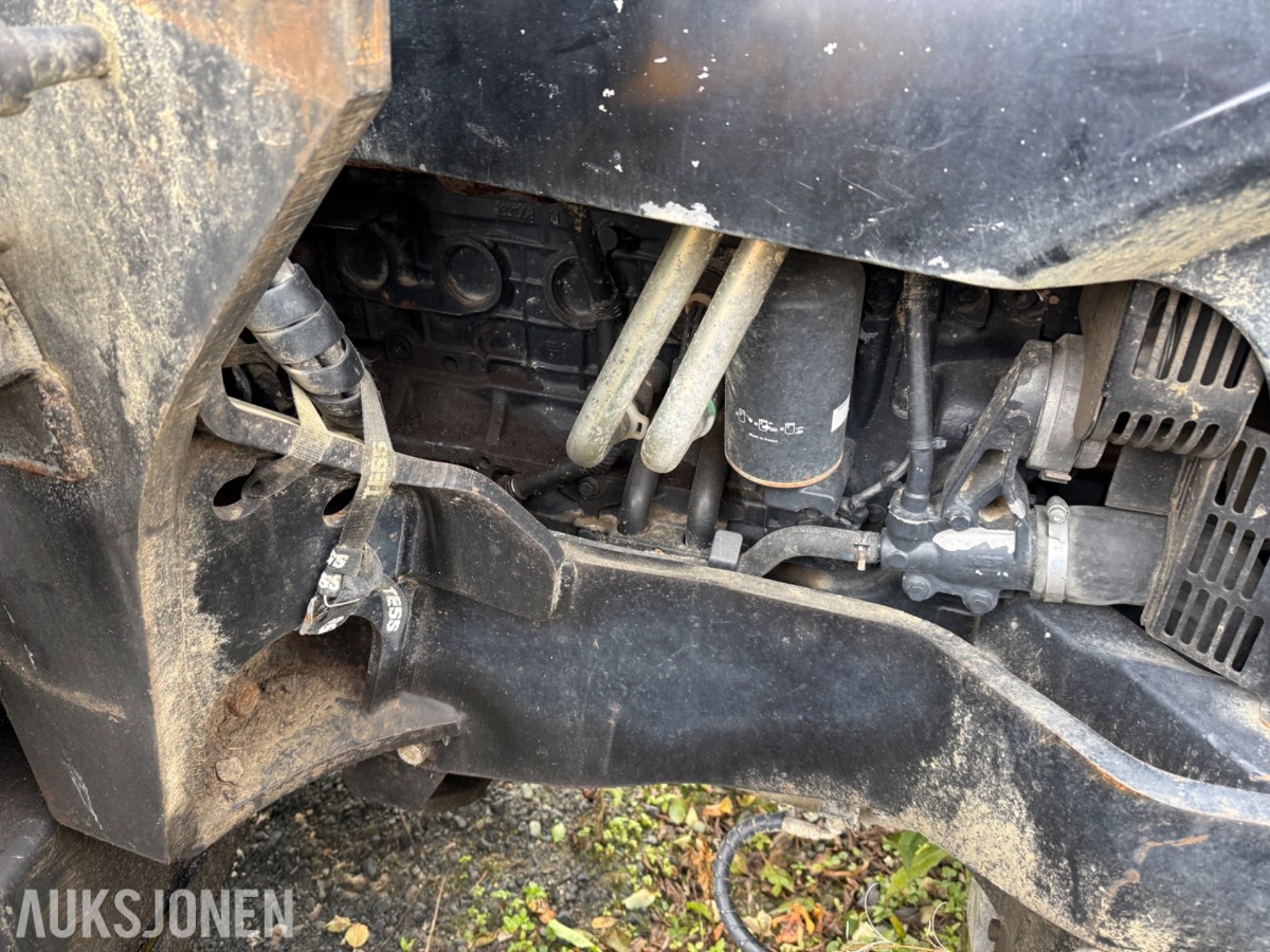 2010 New Holland T7040 – reparasjonsobjekt