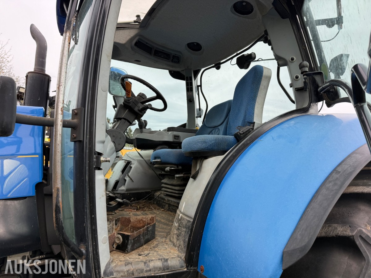 2010 New Holland T7040 – reparasjonsobjekt