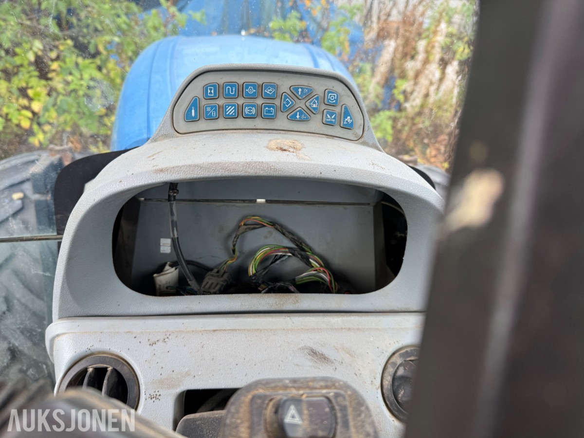 2010 New Holland T7040 – reparasjonsobjekt