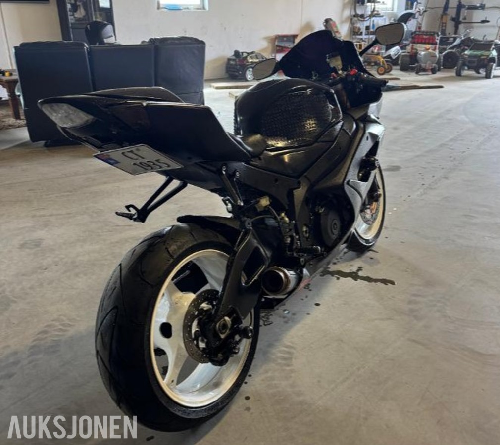 2005 Suzuki GSX-R 1000