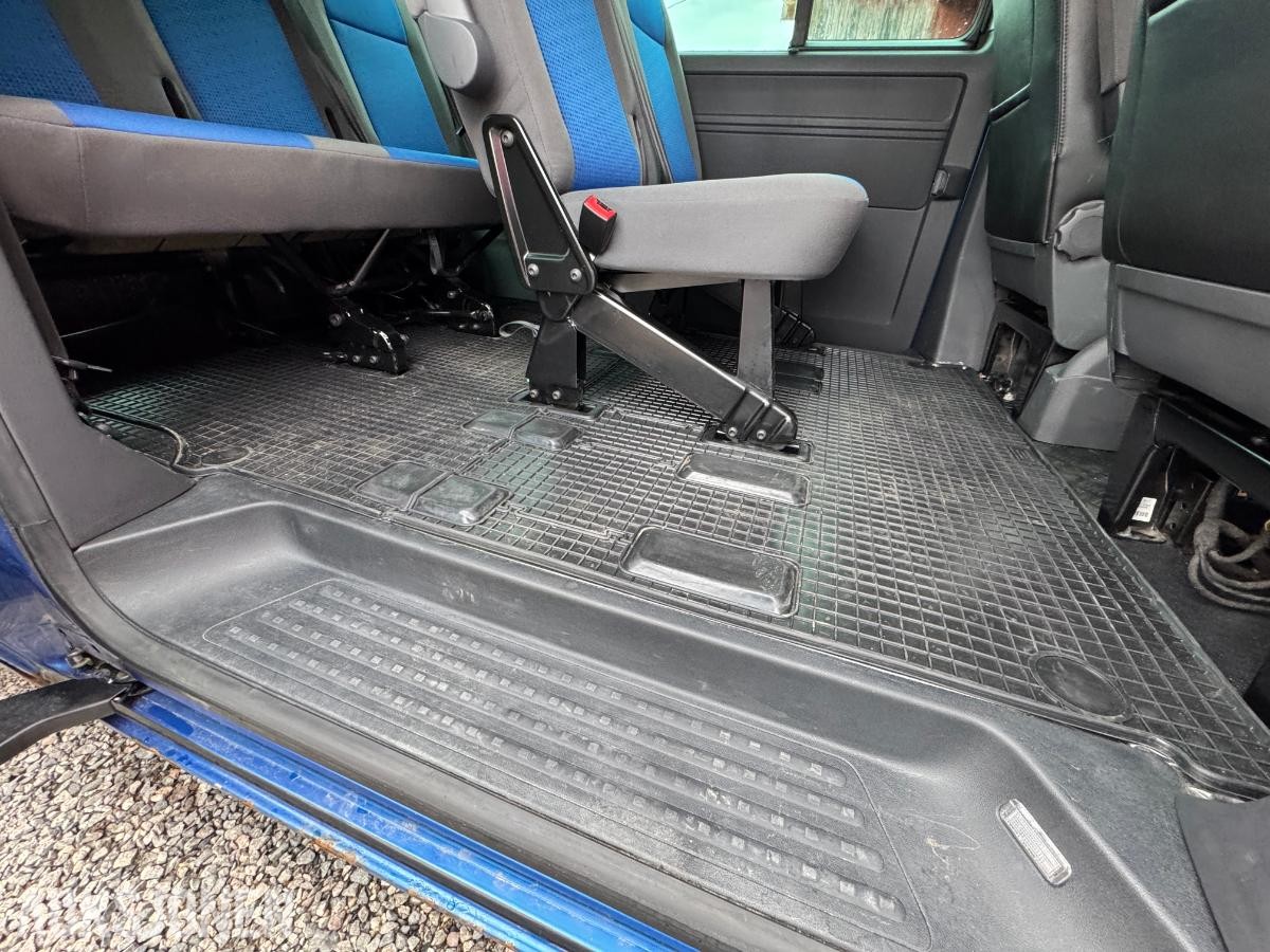 2009 Volkswagen Caravelle 2.5 TDI 131hk 4MOTION 7-seter hengerfeste