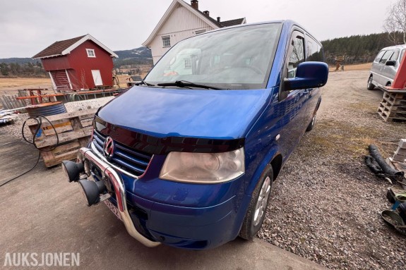 2009 Volkswagen Caravelle 2.5 TDI 131hk 4MOTION 7-seter hengerfeste