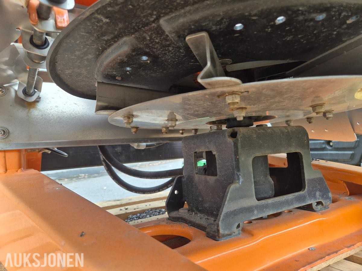 2015 Rauch Axeo 2.1 hydraulisk saltspreder