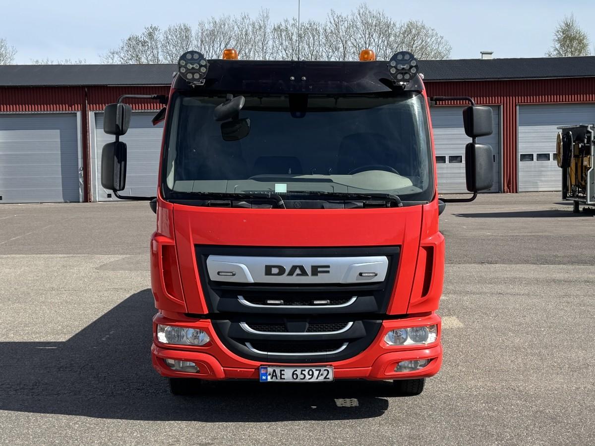 2024 DAF LF210FA - 12T bergingsbi/planbil med Omars-plan, 3-seter