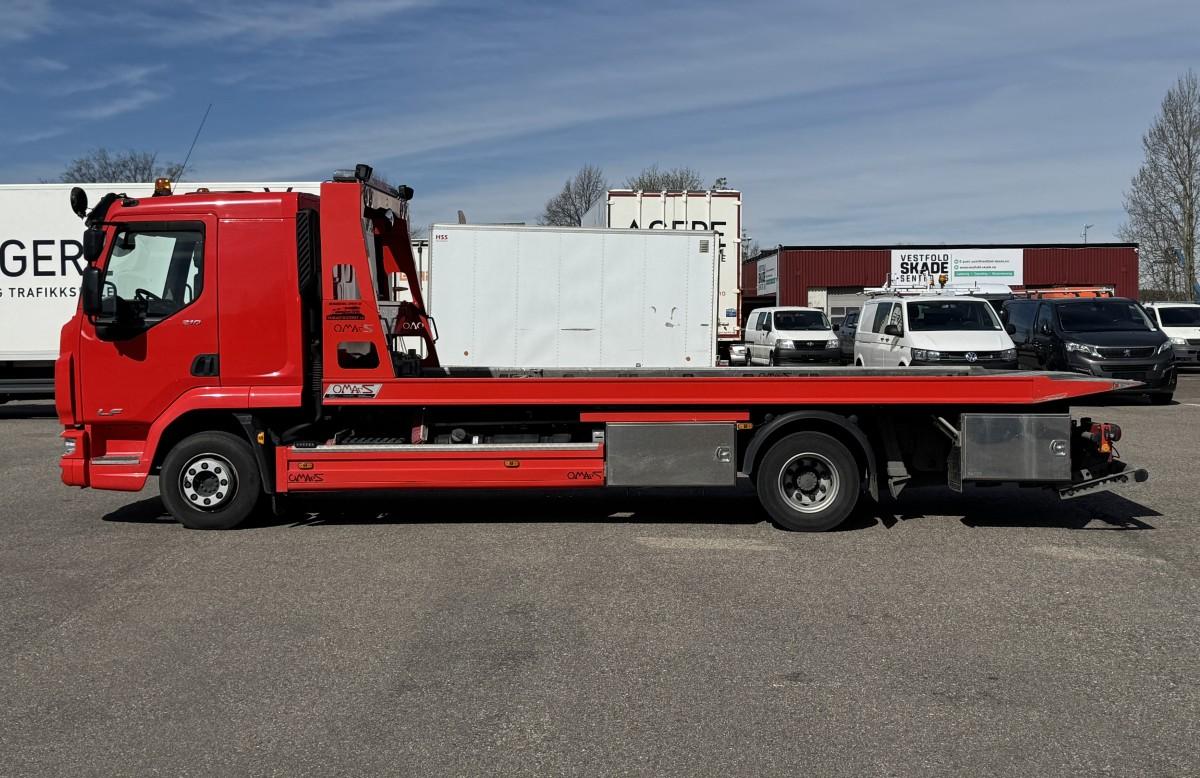2024 DAF LF210FA - 12T bergingsbi/planbil med Omars-plan, 3-seter