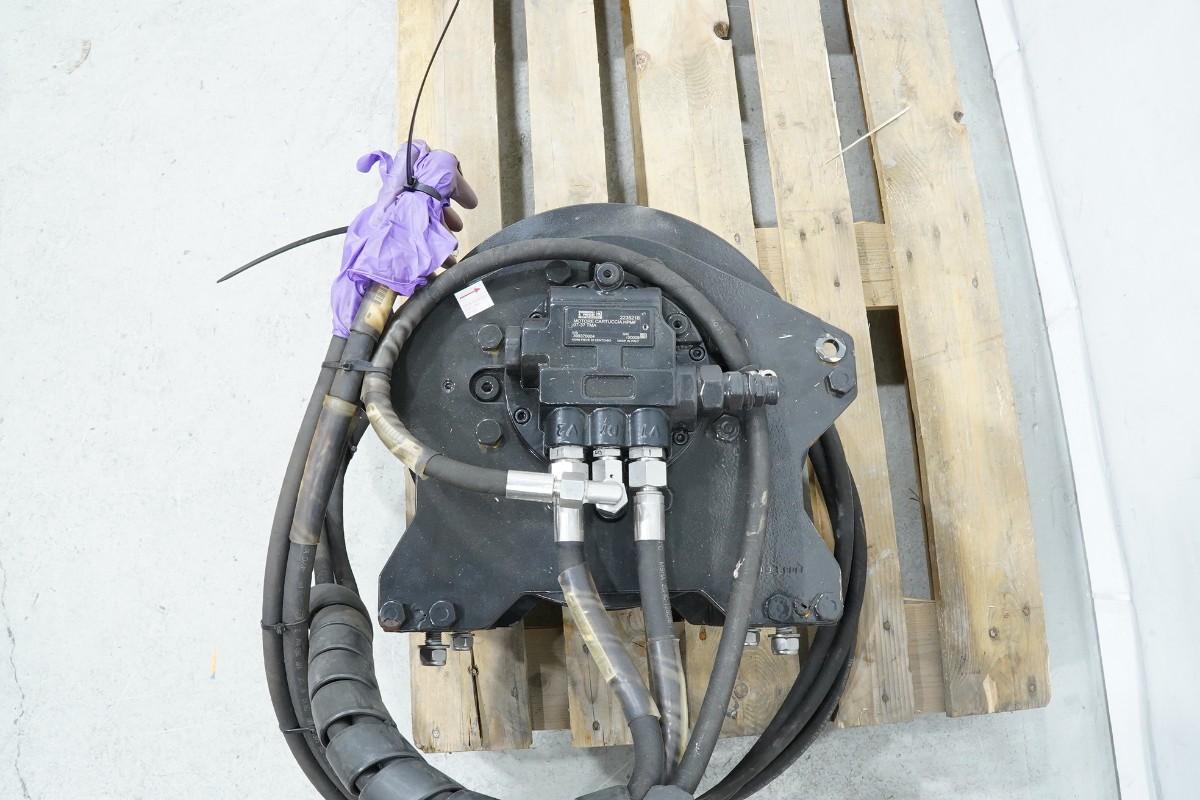 Parti med hydraulisk vinsj, Henriksen HTH 2.5, rullekjeder og industrideler