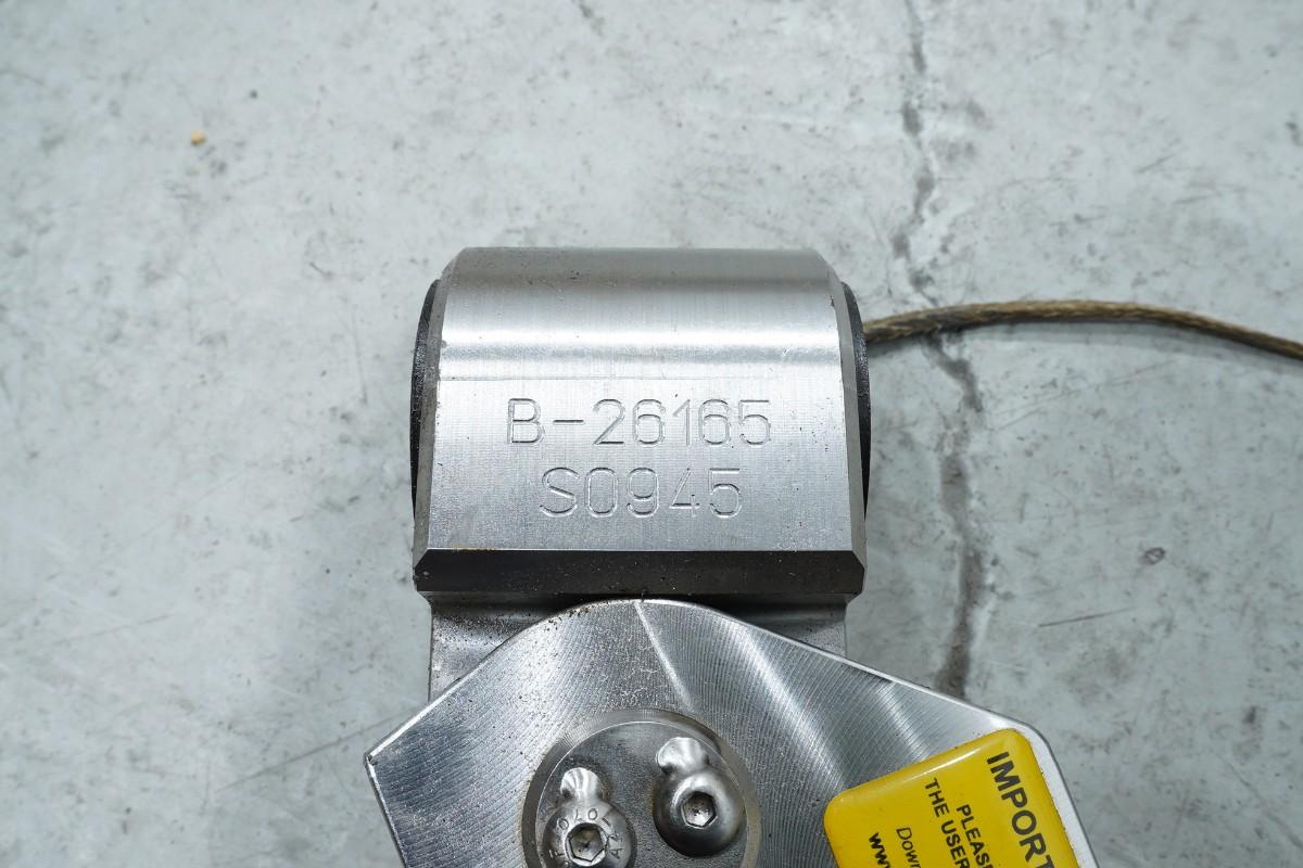 Parti med hydraulisk vinsj, Henriksen HTH 2.5, rullekjeder og industrideler