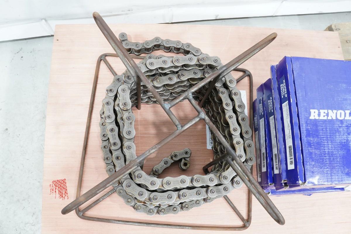 Parti med hydraulisk vinsj, Henriksen HTH 2.5, rullekjeder og industrideler