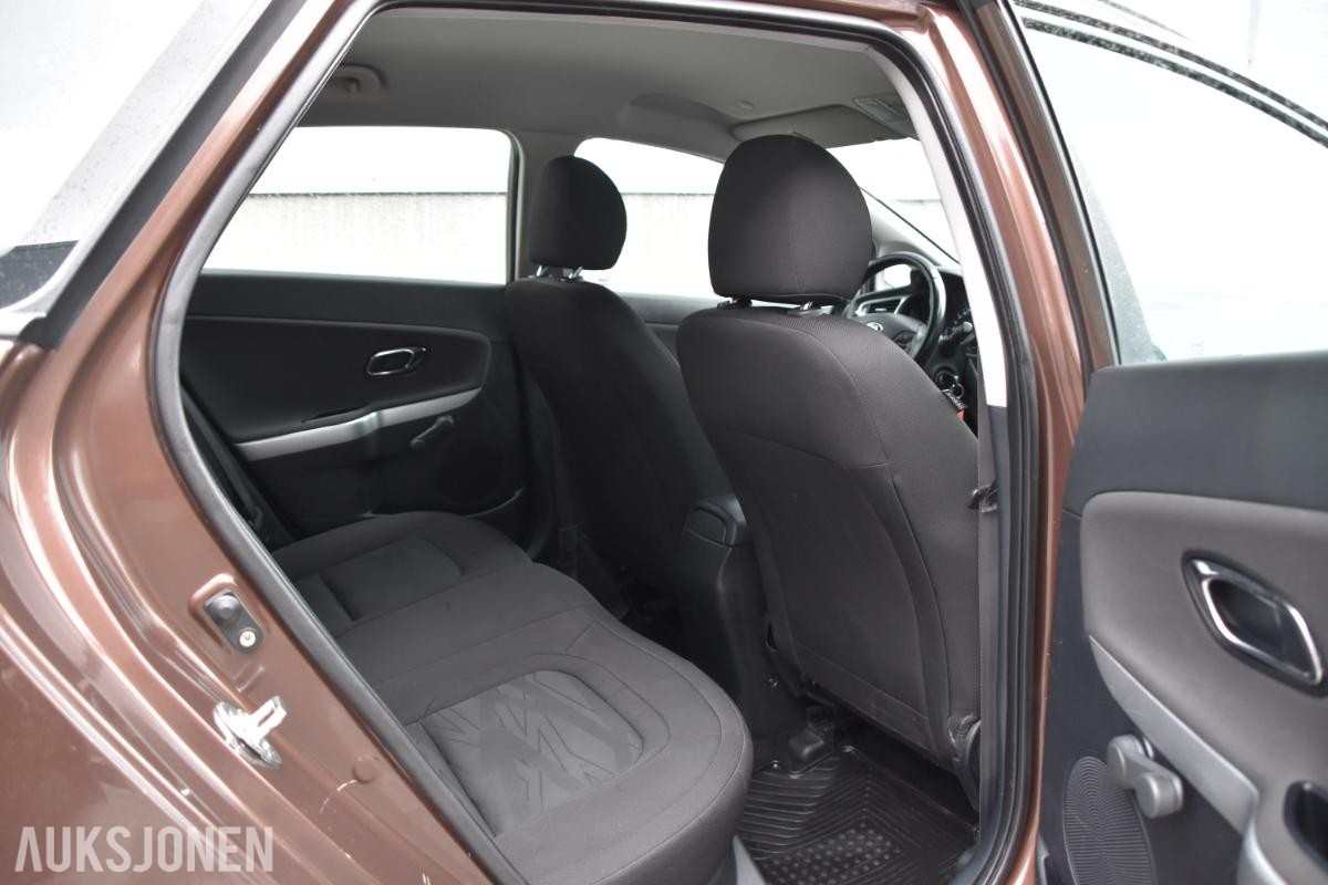 2013 Kia Ceed 1.4 Bensin Stv takboks s+v dekk