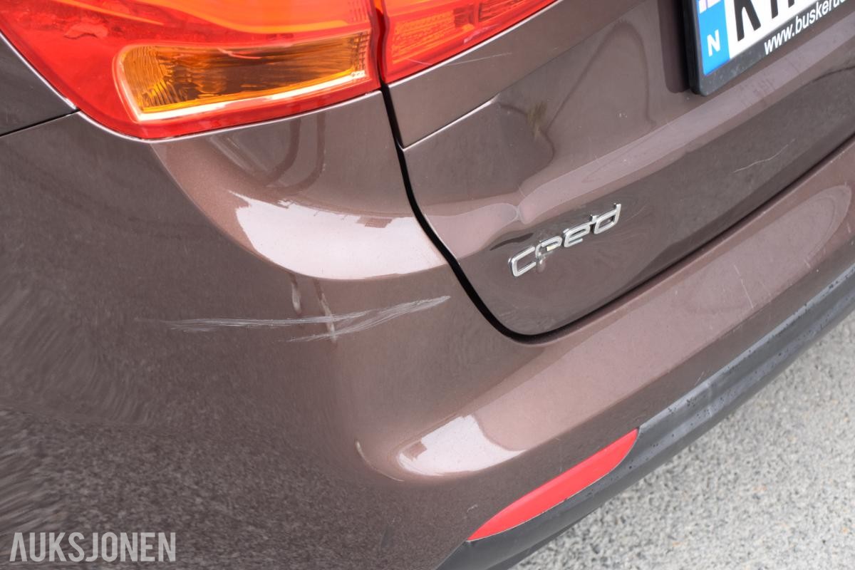 2013 Kia Ceed 1.4 Bensin Stv takboks s+v dekk