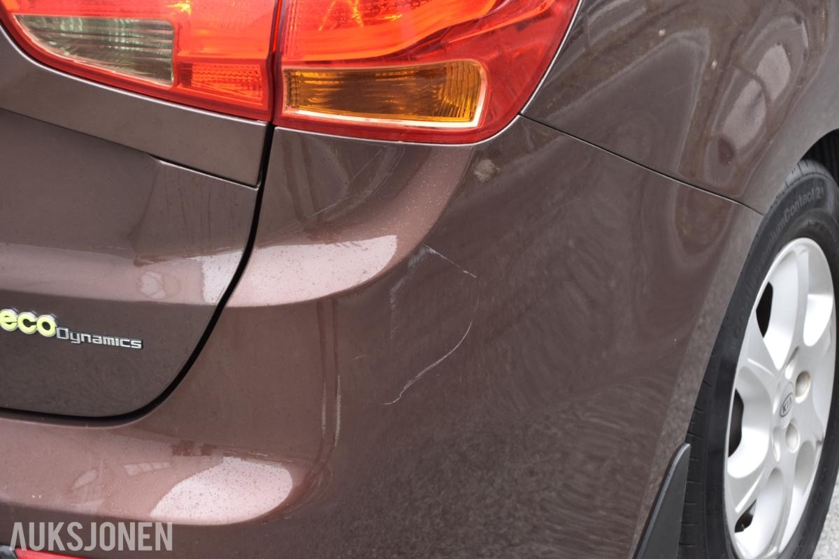 2013 Kia Ceed 1.4 Bensin Stv takboks s+v dekk