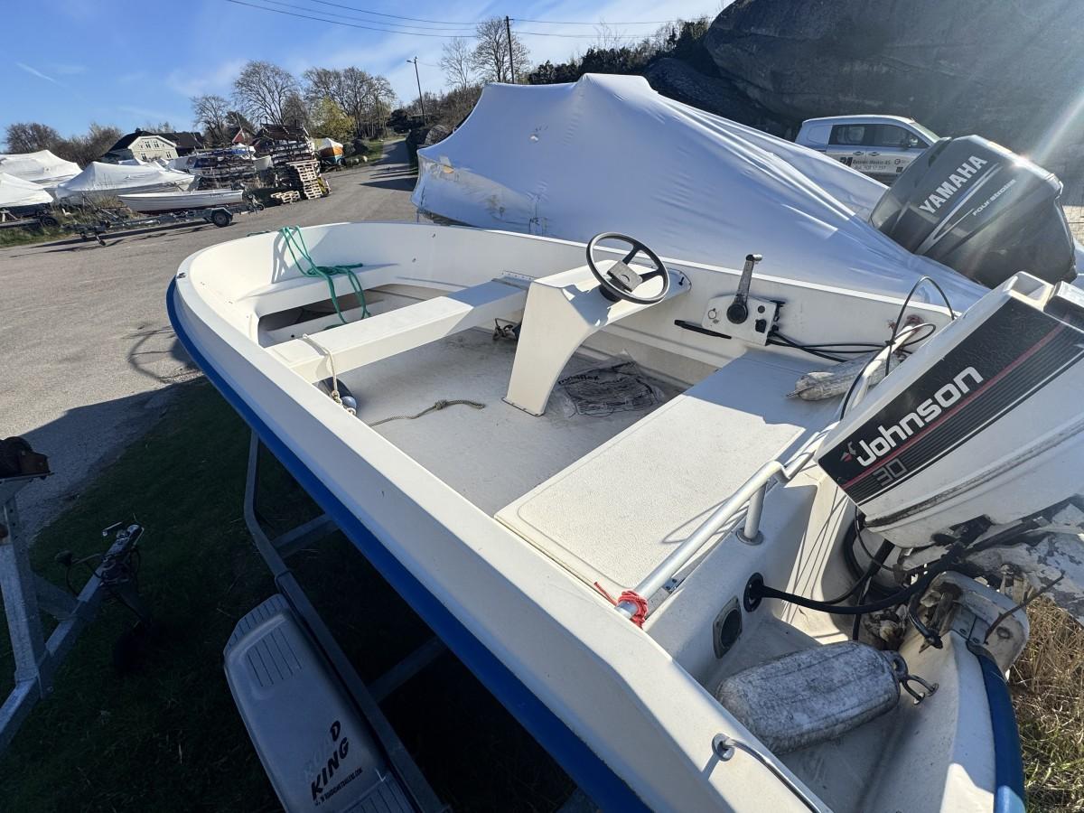 Askeladden 15 fot Skjærgårdsjeep /m 30hk påhengsmotor