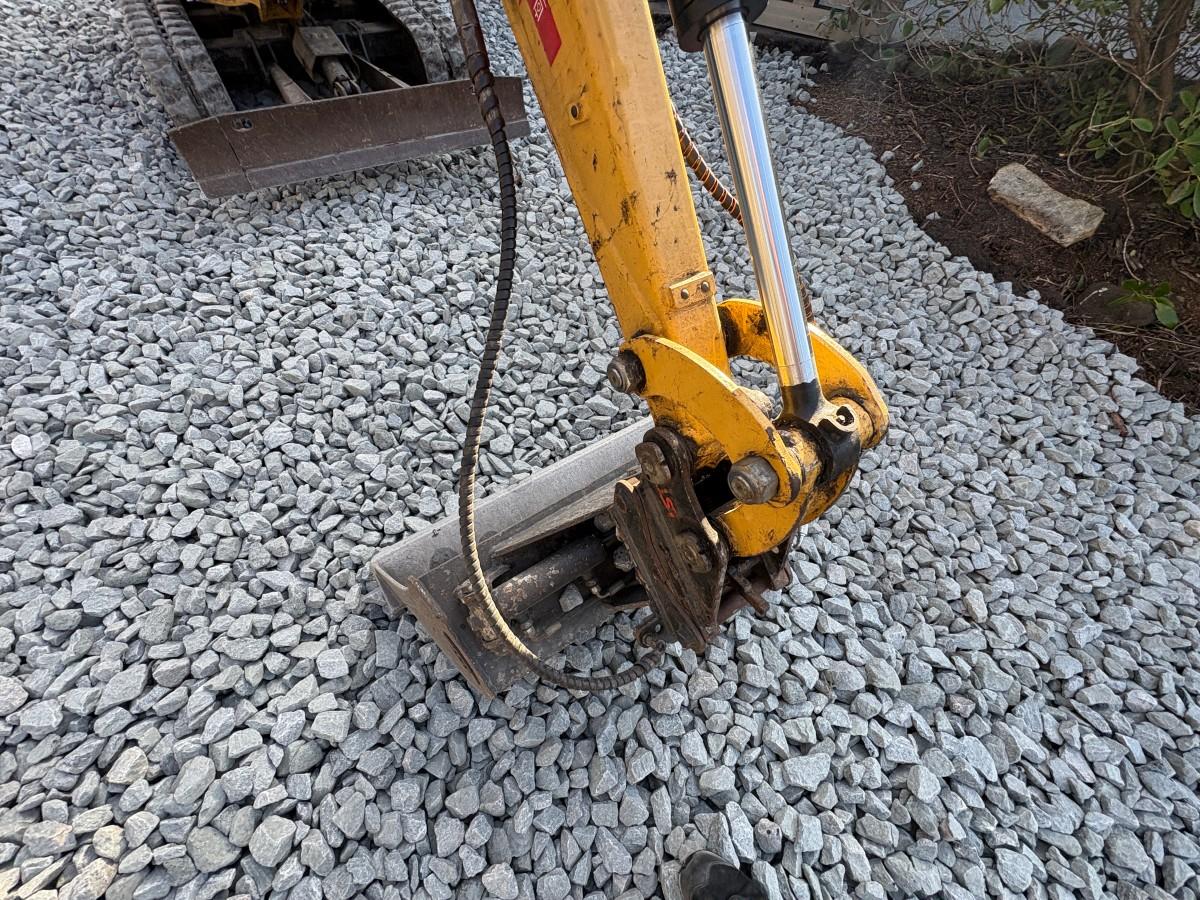 2018 Cat 301.7D minigraver med maskinhenger, pigghammer og 3 skuffer