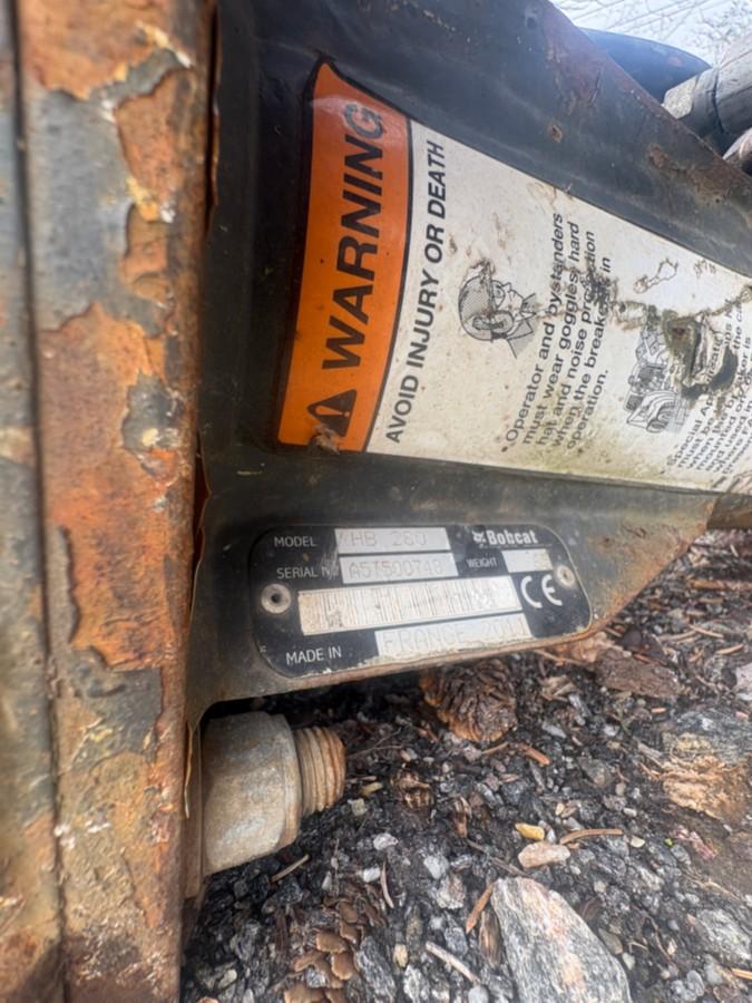 2018 Cat 301.7D minigraver med maskinhenger, pigghammer og 3 skuffer