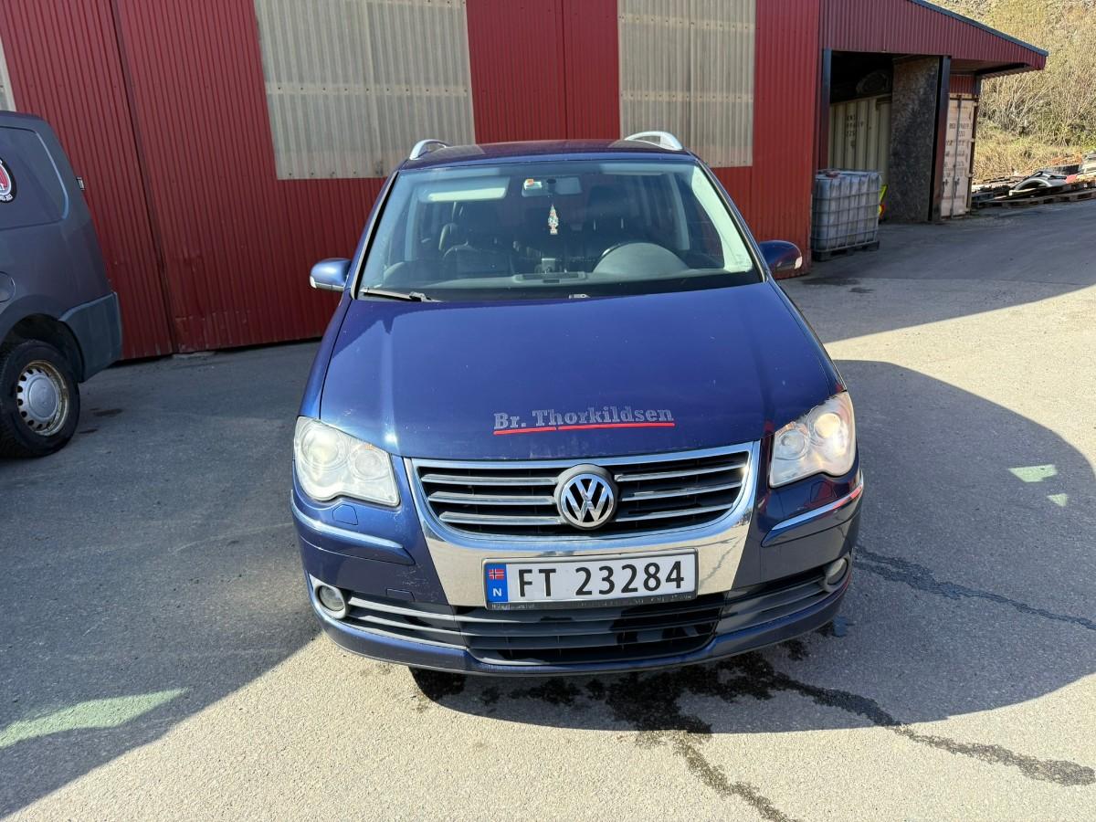2008 Volkswagen TOURAN 1.9-105 D / 5 SETER / SKINN