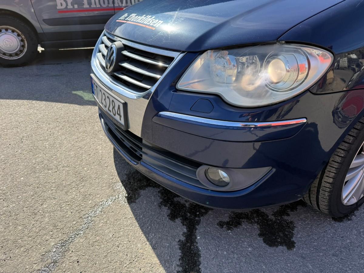 2008 Volkswagen TOURAN 1.9-105 D / 5 SETER / SKINN