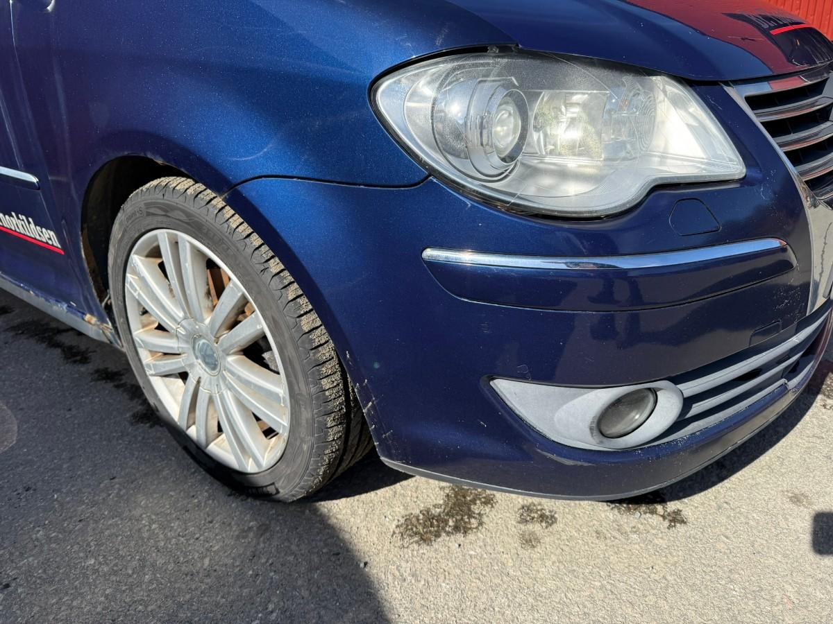 2008 Volkswagen TOURAN 1.9-105 D / 5 SETER / SKINN