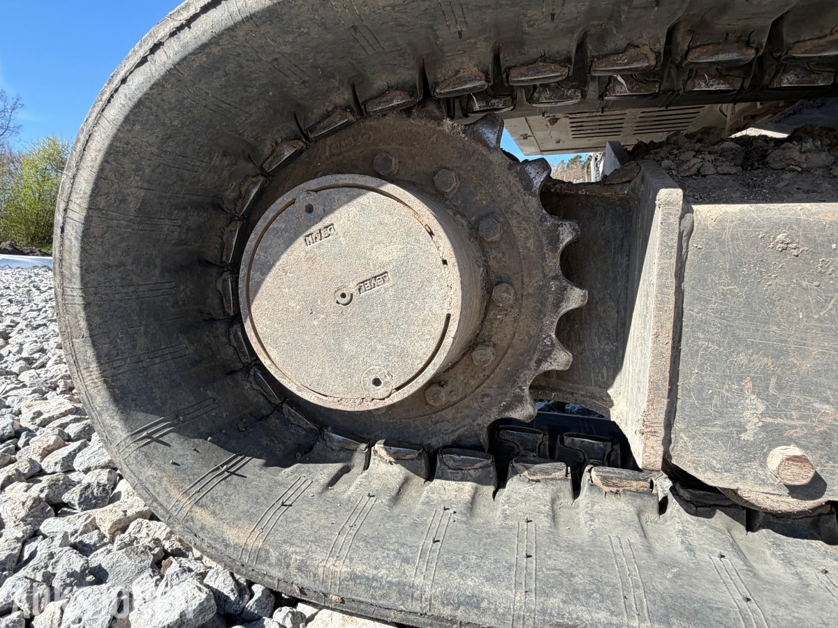 2018 Volvo ECR58D kort hekk minigraver - Engcon tiltrotator - Skjær - SMP 210L Pusseskuff - Tannskuffe - Smalskuff