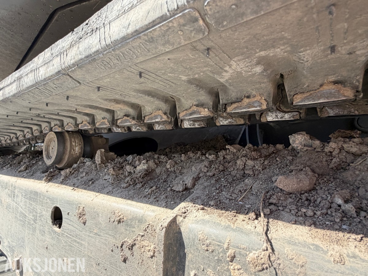 2018 Volvo ECR58D kort hekk minigraver - Engcon tiltrotator - Skjær - SMP 210L Pusseskuff - Tannskuffe - Smalskuff