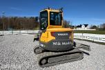 2018 Volvo ECR58D kort hekk minigraver - Engcon tiltrotator - Skjær - SMP 210L Pusseskuff - Tannskuffe - Smalskuff
