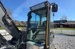 2018 Volvo ECR58D kort hekk minigraver - Engcon tiltrotator - Skjær - SMP 210L Pusseskuff - Tannskuffe - Smalskuff