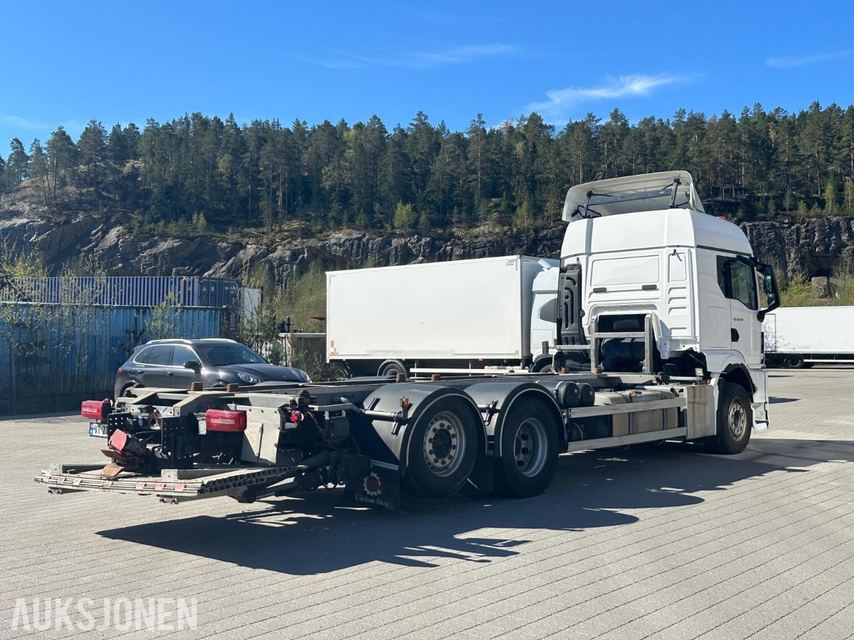 2023 MAN TGS 26.510 – Containerbil – 6x2 – Bakløft – EU-godkjent