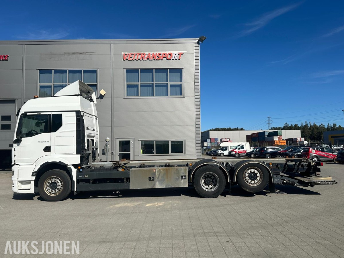 2023 MAN TGS 26.510 – Containerbil – 6x2 – Bakløft – EU-godkjent