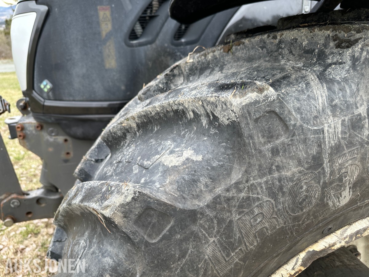 2012 Valtra T213 TRAKTOR – 2012 – 212 HK – VERSU – POWERSHIFT
