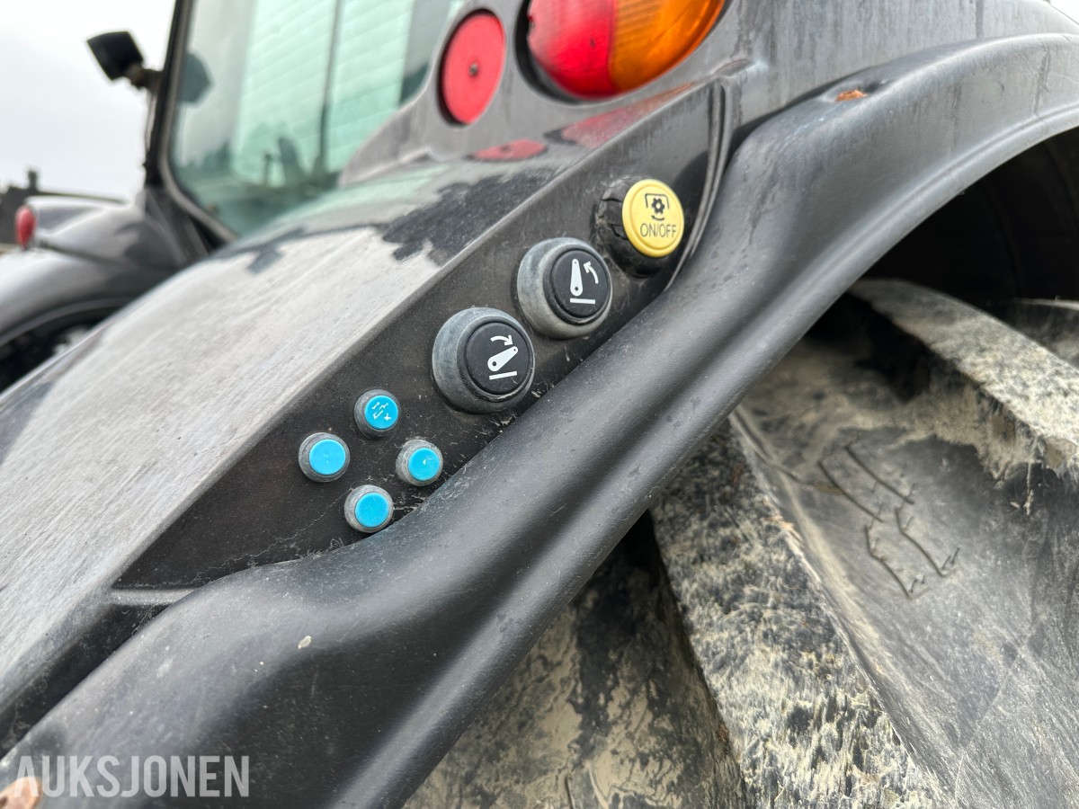 2012 Valtra T213 TRAKTOR – 2012 – 212 HK – VERSU – POWERSHIFT
