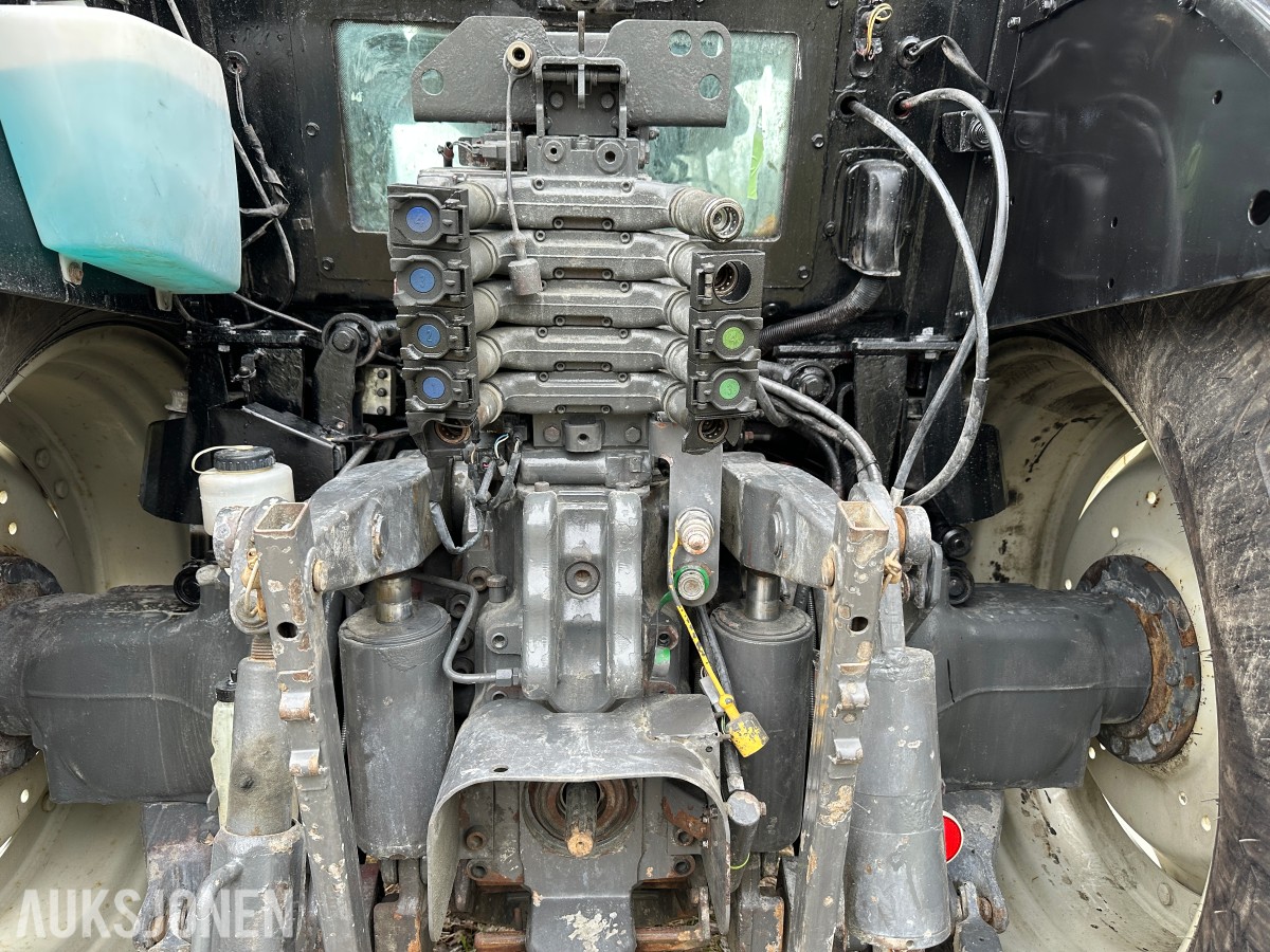 2012 Valtra T213 TRAKTOR – 2012 – 212 HK – VERSU – POWERSHIFT