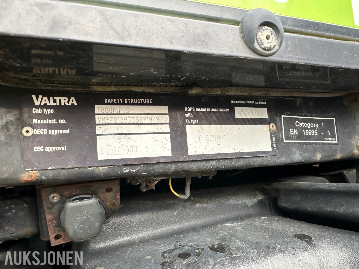2012 Valtra T213 TRAKTOR – 2012 – 212 HK – VERSU – POWERSHIFT